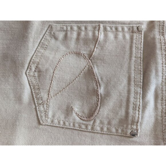 Chicos Platinum Beige Crop Pants Size 0.5 Mid-Rise Stretch Denim Womens - Picture 4 of 5